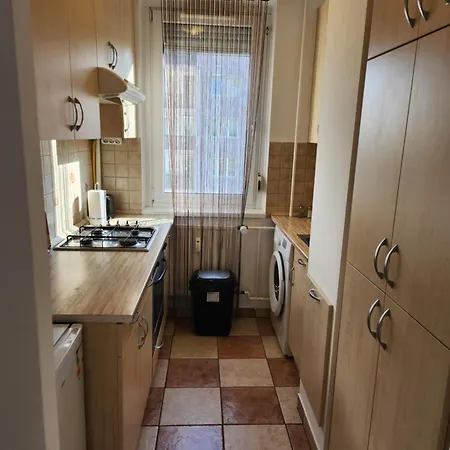 Lizo Deluxe Apartman Szekesfehervar Exterior photo